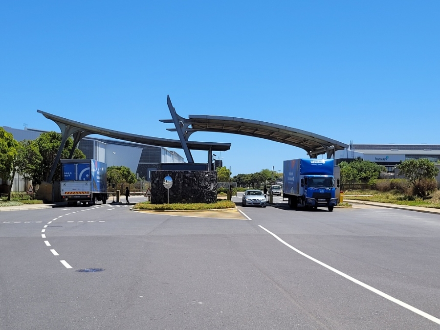 To Let commercial Property for Rent in Montague Gardens Western Cape